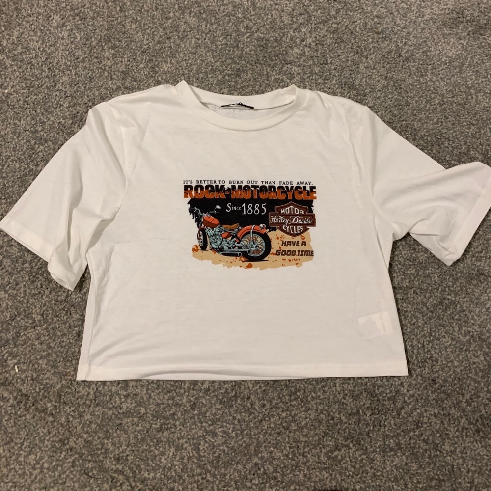Motorcycle & Letter Graphic Crop Tee
